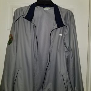 MEN'S IZOD GOLF WINDBREAKER  SIZE LARGE